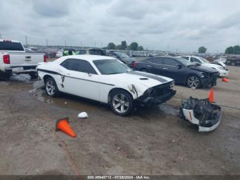  Salvage Dodge Challenger