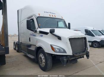  Salvage Freightliner New Cascadia 126