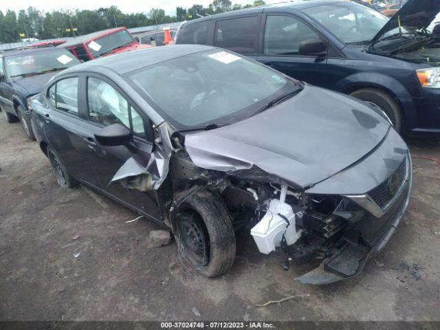  Salvage Nissan Versa