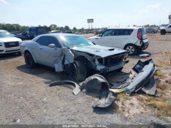  Salvage Dodge Challenger