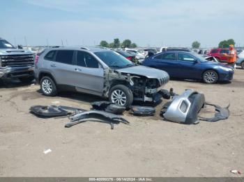  Salvage Jeep Cherokee