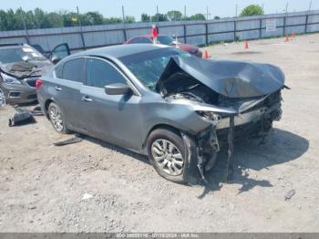  Salvage Nissan Altima