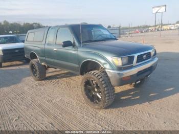  Salvage Toyota Tacoma