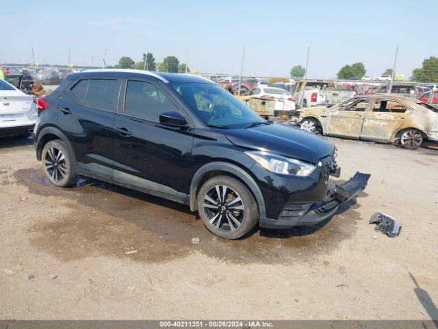  Salvage Nissan Kicks