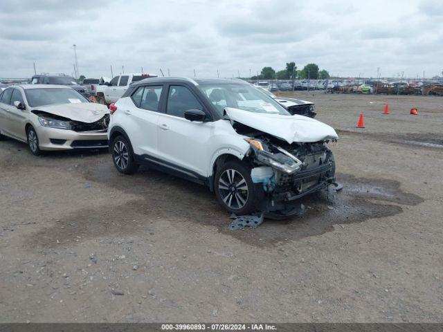  Salvage Nissan Kicks