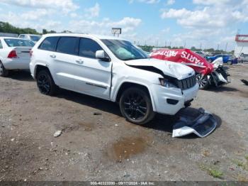  Salvage Jeep Grand Cherokee