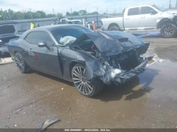  Salvage Dodge Challenger