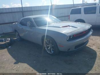  Salvage Dodge Challenger