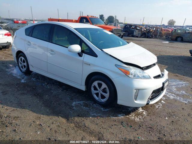  Salvage Toyota Prius