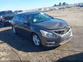  Salvage Nissan Altima