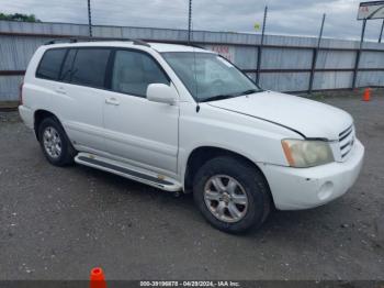  Salvage Toyota Highlander