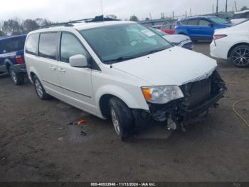  Salvage Chrysler Town & Country