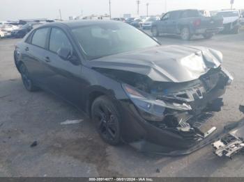  Salvage Hyundai ELANTRA