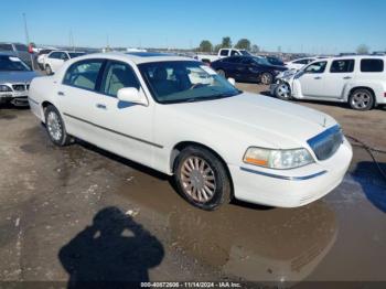  Salvage Lincoln Towncar