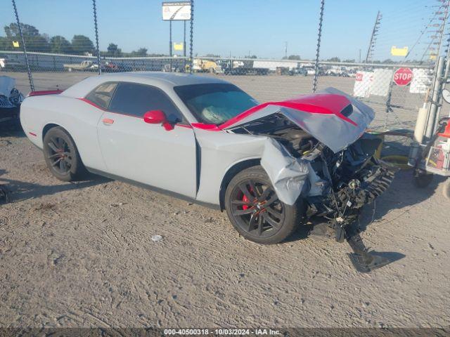  Salvage Dodge Challenger