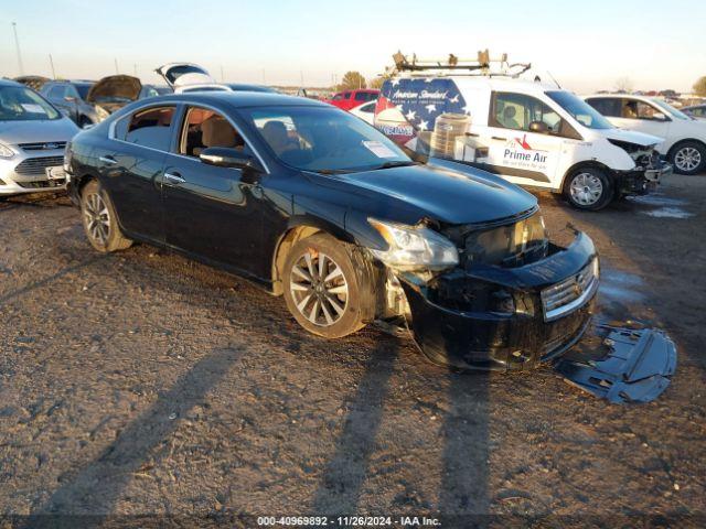  Salvage Nissan Maxima