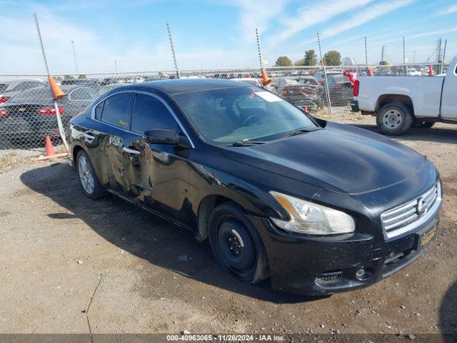  Salvage Nissan Maxima