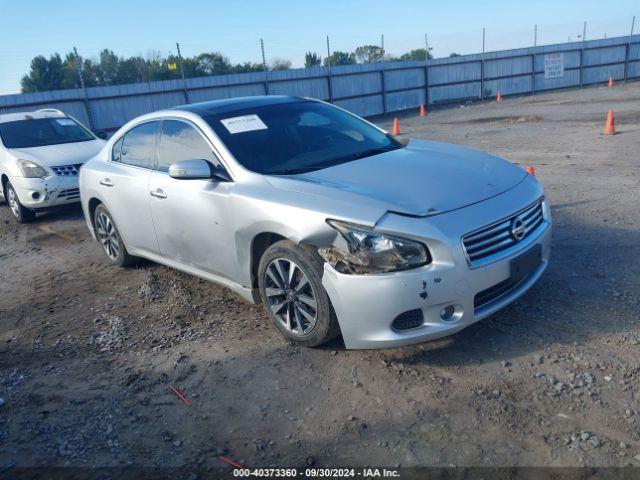  Salvage Nissan Maxima