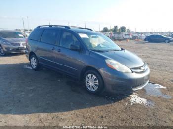  Salvage Toyota Sienna