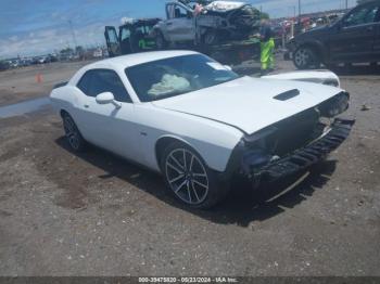  Salvage Dodge Challenger