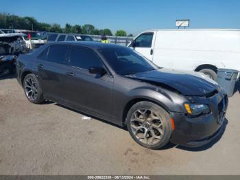  Salvage Chrysler 300