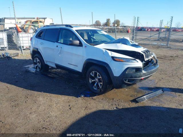  Salvage Jeep Cherokee