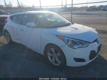  Salvage Hyundai VELOSTER