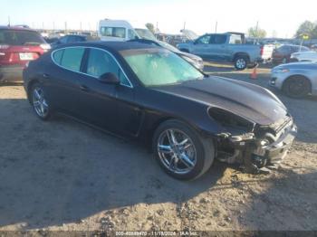  Salvage Porsche Panamera