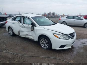  Salvage Nissan Altima