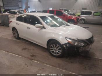  Salvage Nissan Altima