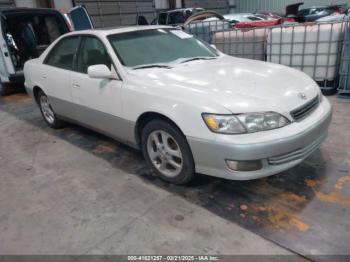  Salvage Lexus Es