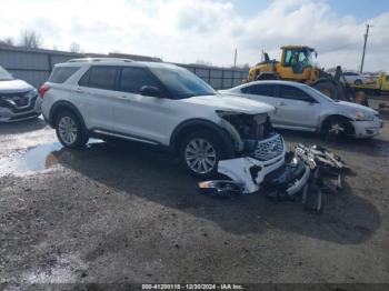  Salvage Ford Explorer