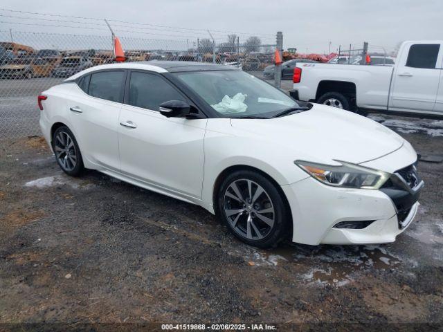  Salvage Nissan Maxima