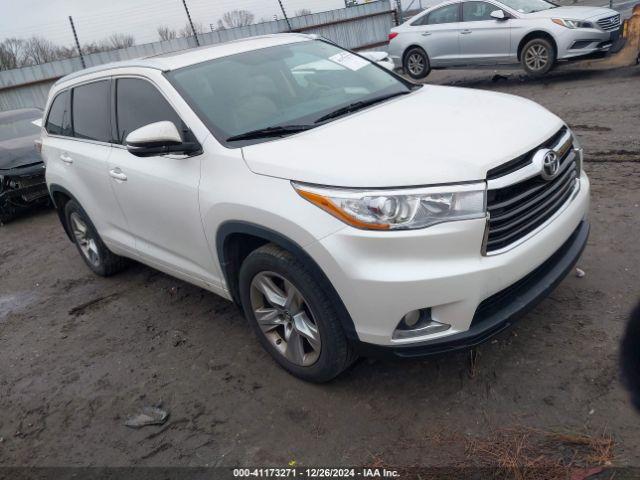  Salvage Toyota Highlander