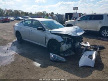  Salvage Nissan Altima