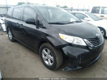  Salvage Toyota Sienna