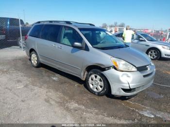  Salvage Toyota Sienna