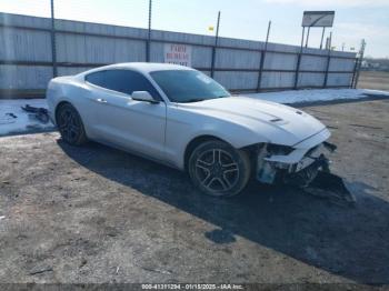  Salvage Ford Mustang