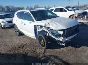  Salvage Volvo XC40