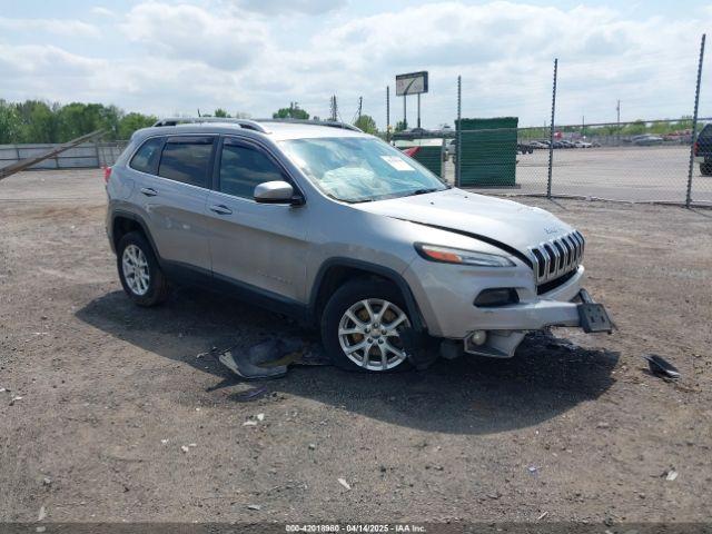  Salvage Jeep Cherokee