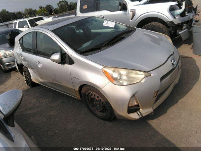  Salvage Toyota Prius c