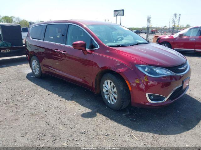 Salvage Chrysler Pacifica