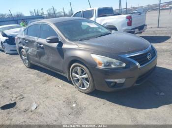  Salvage Nissan Altima