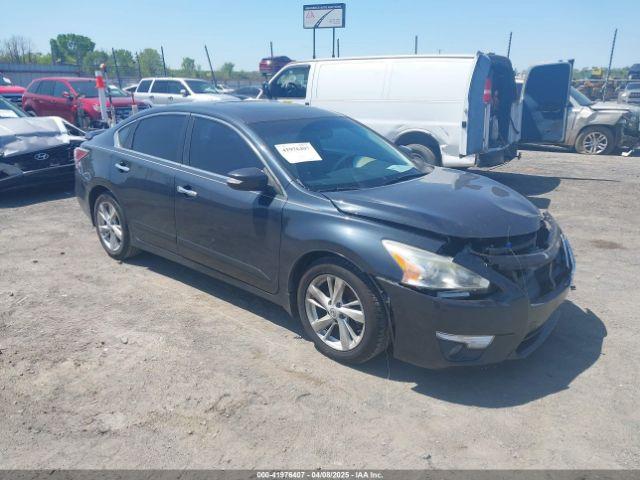  Salvage Nissan Altima