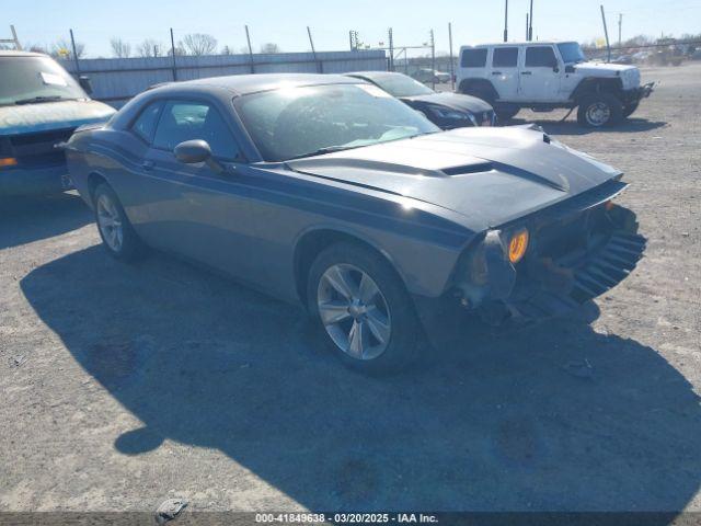  Salvage Dodge Challenger