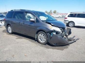  Salvage Toyota Sienna