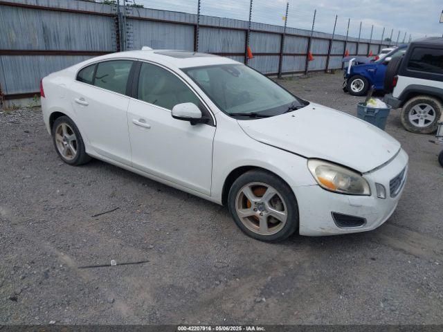  Salvage Volvo S60