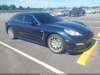  Salvage Porsche Panamera