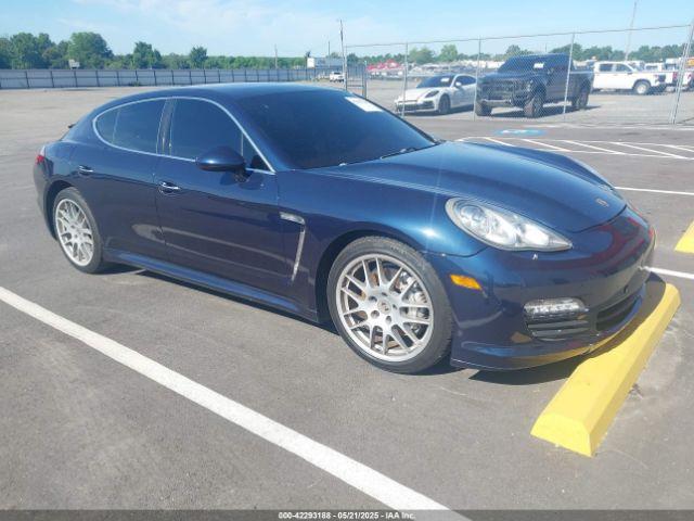  Salvage Porsche Panamera