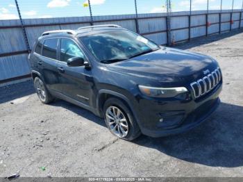  Salvage Jeep Cherokee